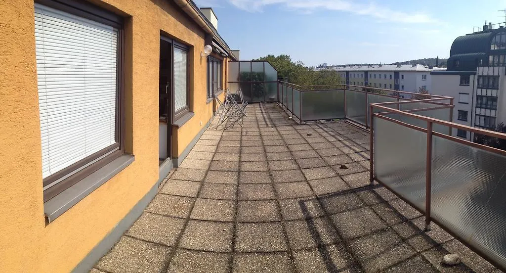 Apartment 3-Zimmer-Wohnung Auhofstrasse Vienna Austria